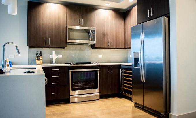Uptown Condo | *PENTHOUSE* VICTORY PARK! Downtown Dallas* Katy Trl *Walk to MAVS Game*