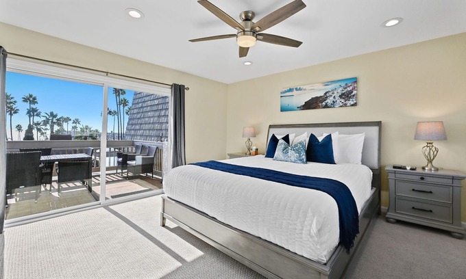 Townsite Condo | Penthouse with Ocean view from the upper balcony - B314 North Coast Village