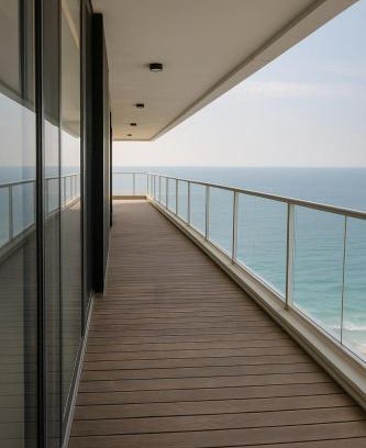 Netanya Apartment | Penthouse Yacht