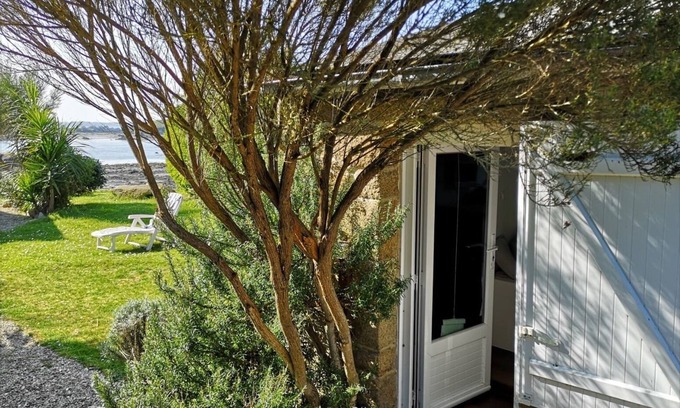 Ile-de-Brehat House | PENTY COZY FEET IN THE WATER