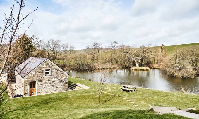 Llanybri Cottage | Penuwch Boathouse , Cosy rural cottage for families with heated indoor pool