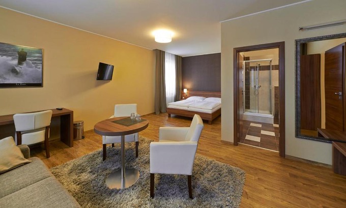 Skalica House | Penzion Club
