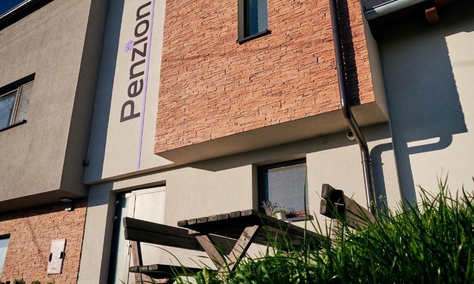 Stary Poddvorov House | Penzion Fialka