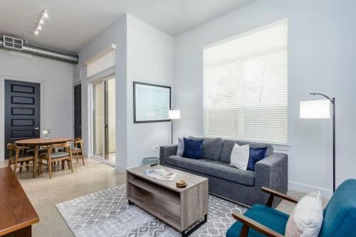 The Galleria Apartment | Peony At Millennium - Elegant 2 Bed Apt in Houston