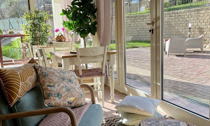 Pescara Bed & Breakfast | PEPEROSA IN COLLINA LUXURY B&B