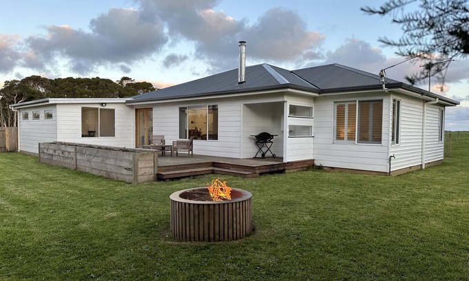 Lymwood House | Pepper Tree Farm Stay