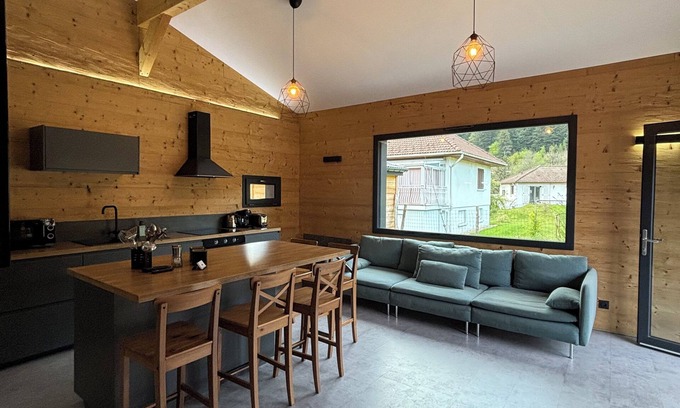 Rochesson Ski Chalet | Perce-Neige 5p : Charming chalet in a quiet location, private spa