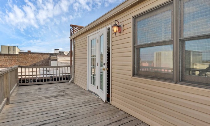 Maryville Apartment | Perch Over Pistol Creek
