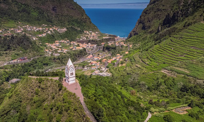 Sao Vicente Ski Chalet | Pereira Place Cottage