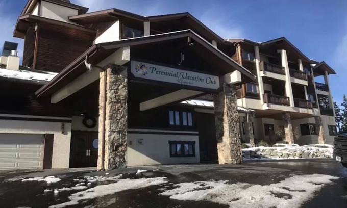 Tahoe Village Condo | Perennial Vacation Club in Tahoe Village - Beautiful 2 bedroom Villa!