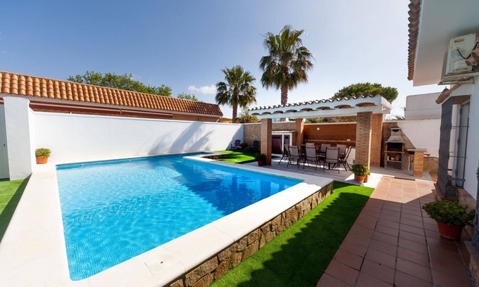 Chiclana de la Frontera Villa | Perfect Villa for family with options for children