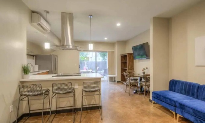 Central Sacramento House | Perfect 1-bedroom on beautiful and quiet street