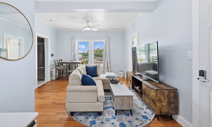 Soundview Apartment | Perfect 2-bedroom apt for a comfy convenient stay