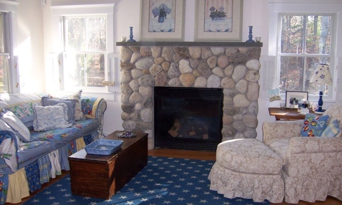 Edgartown Cottage | Perfect Adorable Cottage Retreat Among Award-Winning Gardens
