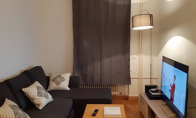 District 4 Apartment | Perfect apartment with WiFi in charming Zürich, central busy area close to HB