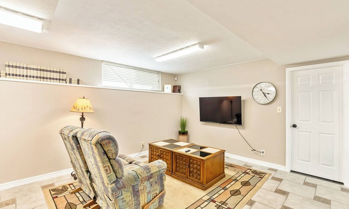 East Central Apartment | Perfect Basement Apartment in Salt Lake City/Close to the University
