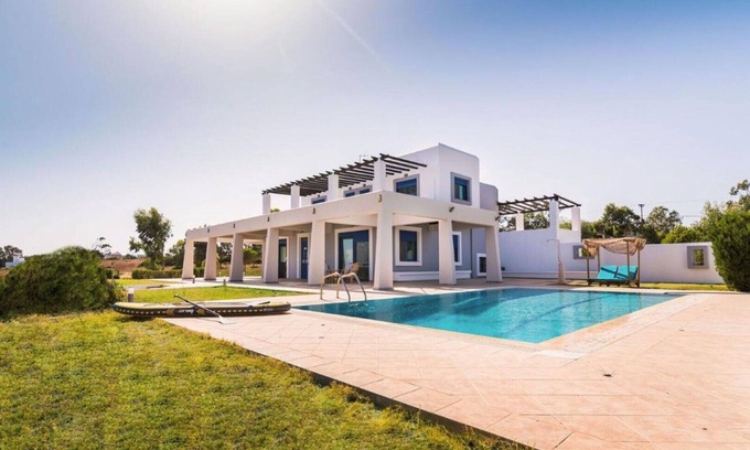 Gennadi Villa | Perfect Beach House