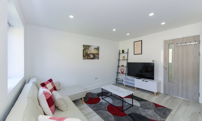 Gedling Apartment | Perfect City Sanctuary to Call Home - Low Carbon