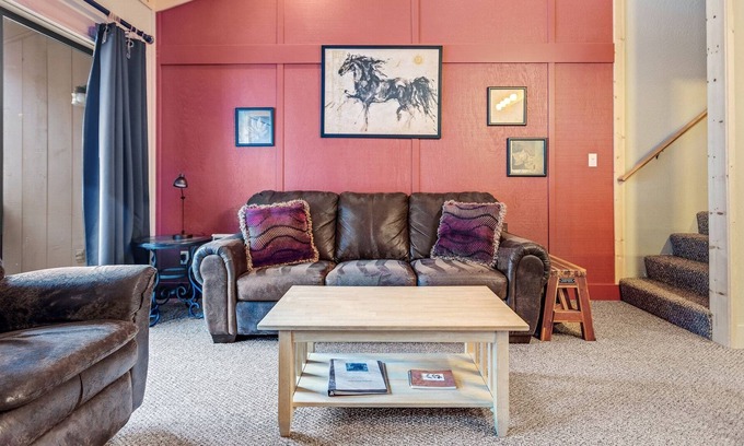 Bear Valley Condo | Perfect condo for a girls getaway! Newly remodeled and beautifully decorated (Creekside Condo 40) by RedAwning