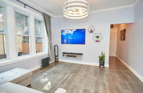 Brooklyn Apartment | Perfect Cozy Apartment Suite, 2 blox to subway