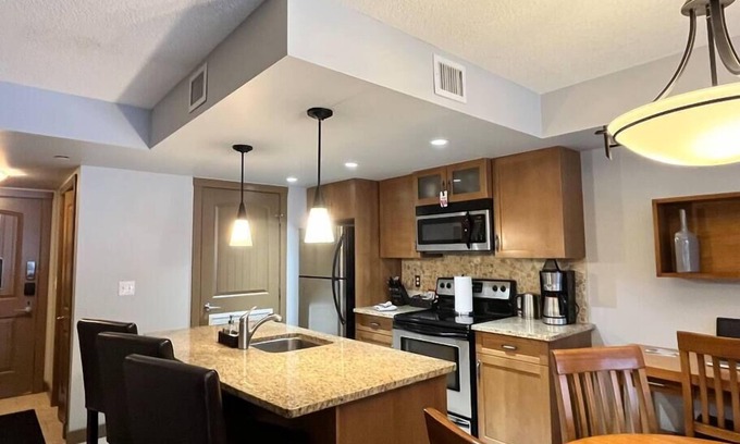 Copperstone Resort Apartment | Perfect family 2-bed Condo with hot tub