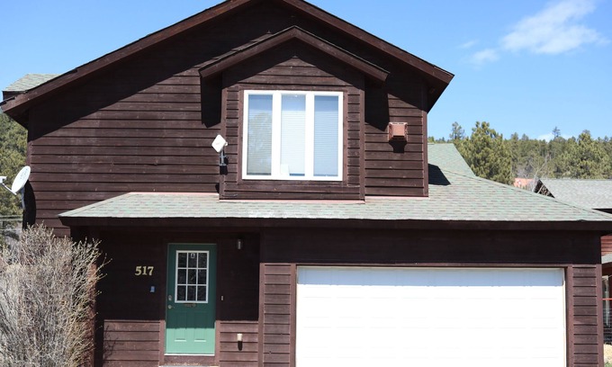 San Juan River Village House | Perfect Family Adventure Home - Ski/Fish/Hike/Kayak/Tube/SUP