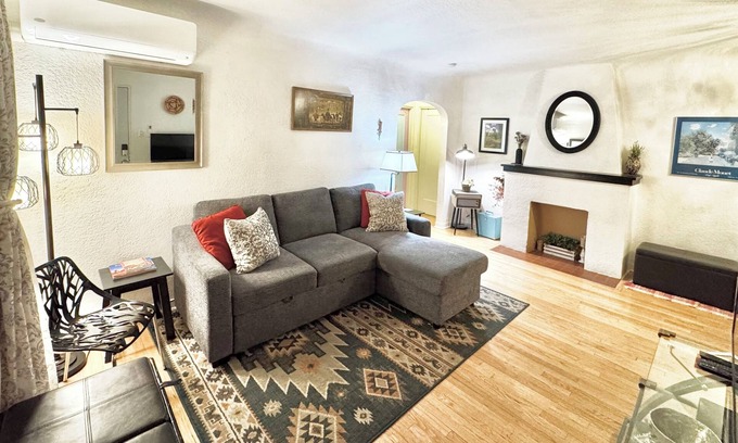 Nob Hill House | Perfect family friendly home in Nob Hill