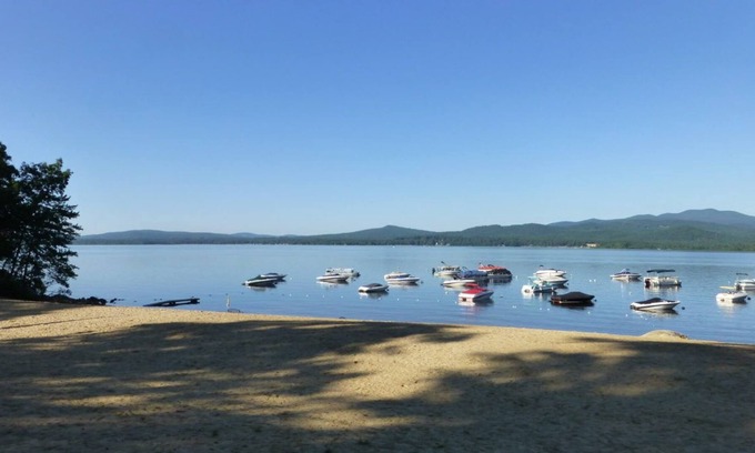 Freedom House | Perfect family getaway on Lake Ossipee In the Mountain View community