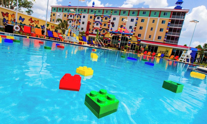 Cypress Gardens Hotel | Perfect Family Outing: 2 Themed Rooms Await | Near Lake Dexter