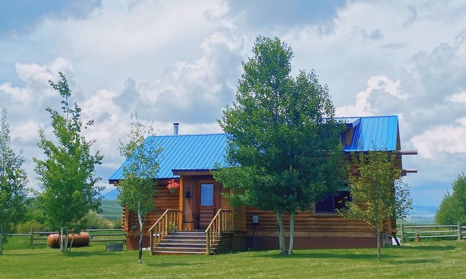 Big Timber Cabin | Perfect for Couples Or Families Up To 4 In Lovely Two Story Log Home