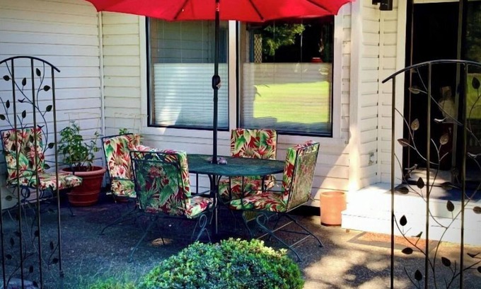 Sequim Condo | Perfect for digital nomads, locum tenens, those in need of mid-term housing.