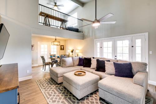 Cottonwood House | Perfect for Families Spacious Sun Lakes Home!