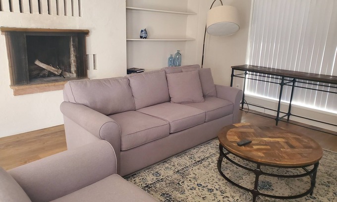 Deer Park House | Perfect for traveling Dr.s and Nurses, near the St. Helena Hospital