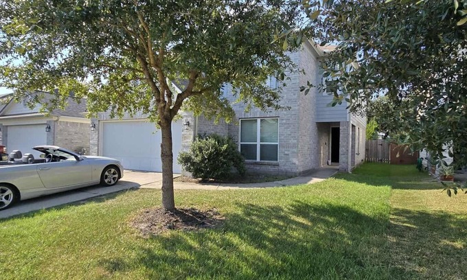 Atascocita House | Perfect for Work or Getaway