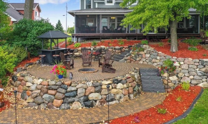 Dassel House | Perfect getaway any time of year!