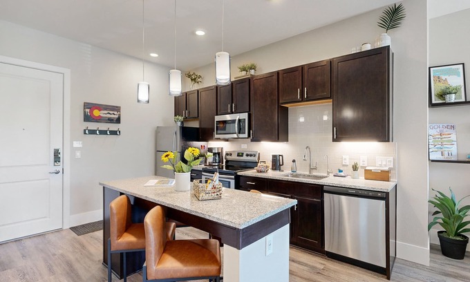 Golden Condo | Perfect GetAway ~ Close to CSM campus, Downtown, Red Rocks, Boulder