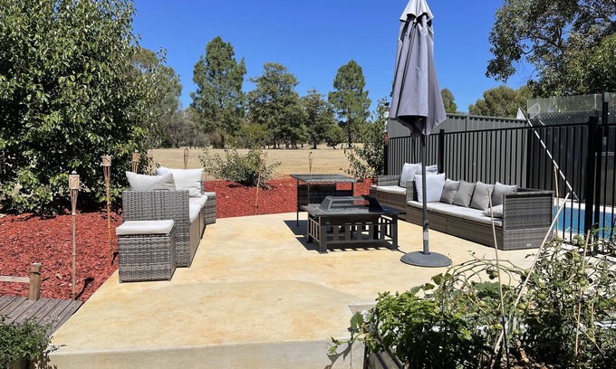 Rutherglen House | Perfect getaway home