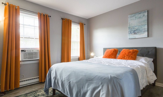 Yorkville House | Perfect Getaway Kayak Hiking Waterpark FastWiFi