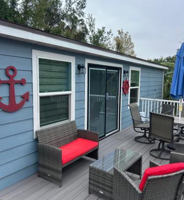 Nokomis House | Perfect Getaway-Lovely Cottage House- Near Beaches