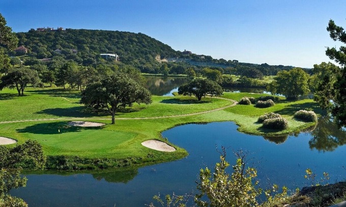Boerne Hotel | Perfect Golfer's Haven: High-End Resort With Championship On-site Course