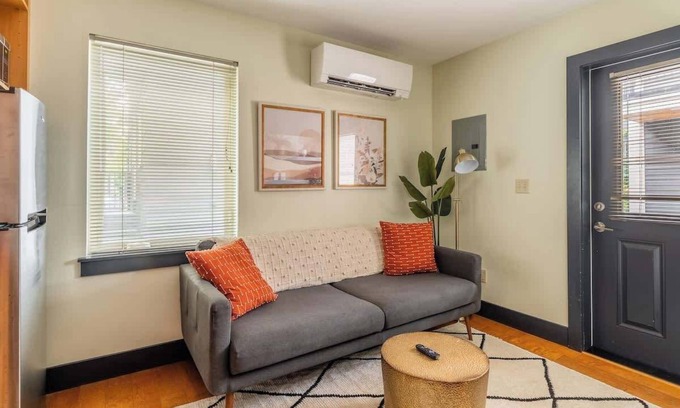 Belmont House | Perfect Hawthorne Micro By Top Shopping & Dinning