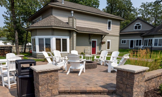 Nisswa Condo | Perfect Lakefront vacation spot on Gull Lake