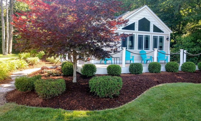 Waukazoo Woods Cottage | Perfect Little Cottage