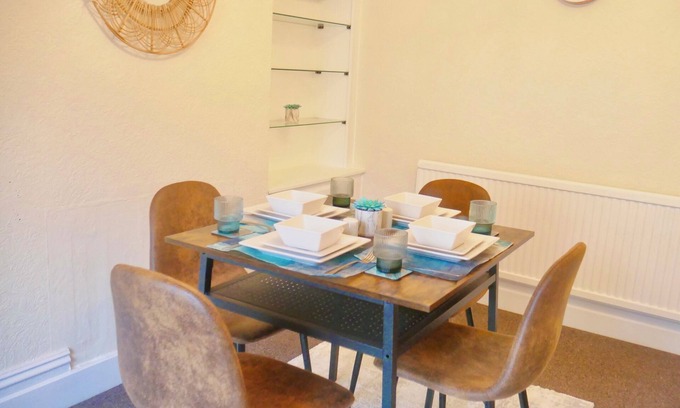 Thorpe Satchville House | Perfect Location: 2-Bed Home by Leicesters King Power Stadium & City Centre!