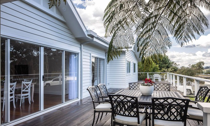 Mount Evelyn House | Perfect location to explore the Yarra Valley