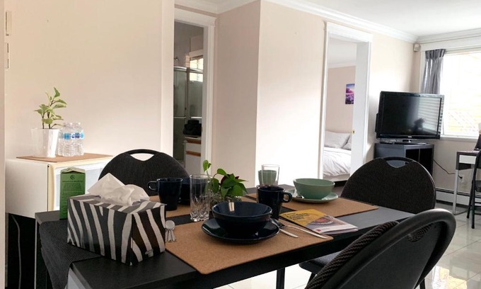 Renfrew-Collingwood Villa | Perfect Location - Tidy & Comfy Suite 5 Mins to Skytrain & Restaurant & Banks, 2 Stops To Metrotown, 5 Stops To Downtown