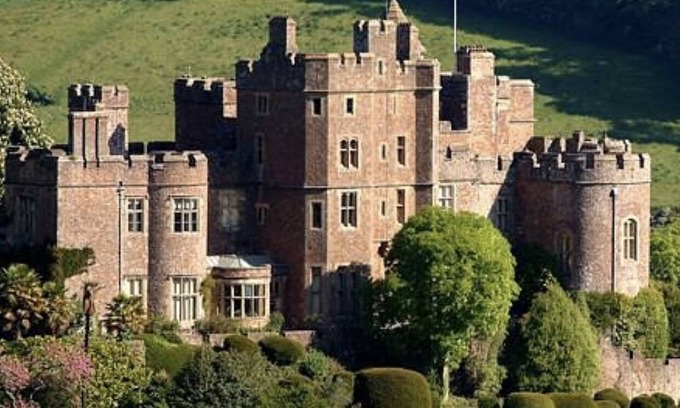 Minehead House | Perfect location to beach, exmoor, golf club, town centre & steam railway 🚃