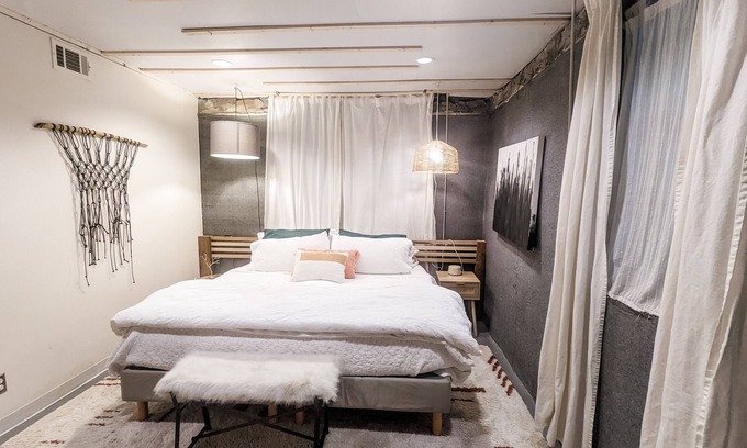 Piedmont Heights Apartment | Perfect Midtown Garden Apartment