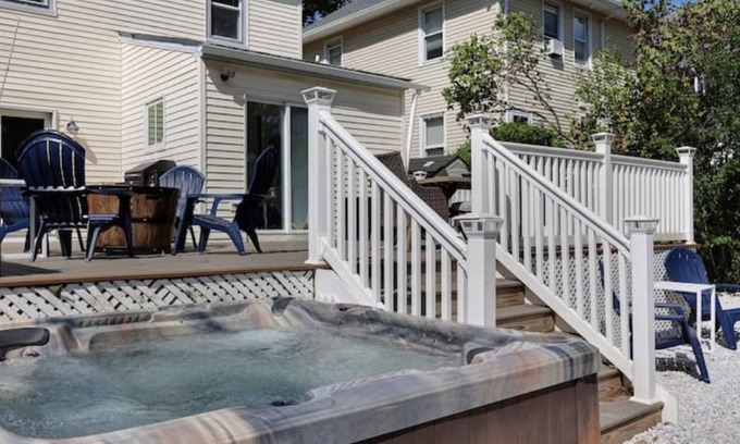 Red Bank House | Perfect modern downtown Red Bank Deck and Hot Tub