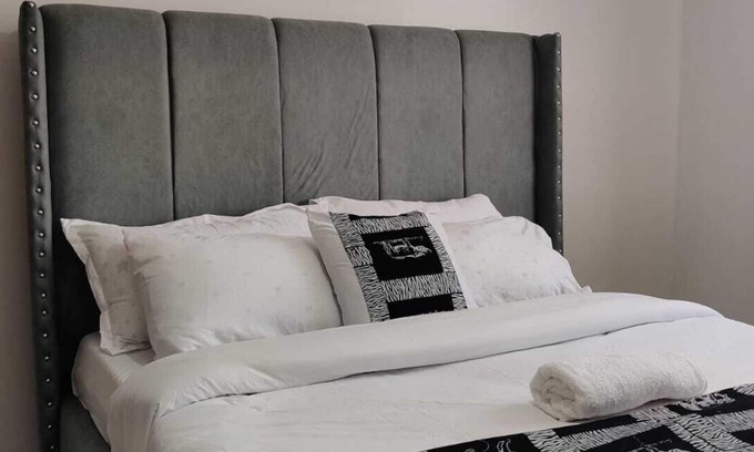 Hospital Apartment | Perfect Palm Condos- N12